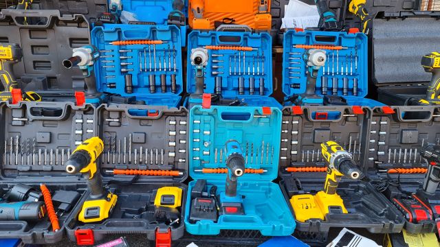 Javno nadmetanje za slobodne prodajne prostore na Robnoj pijaci “Mali Bajmok“, 22. septembra